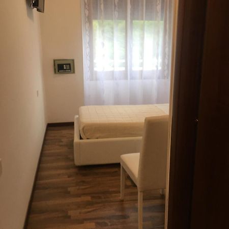 Albergo Al Lago Анфо Экстерьер фото