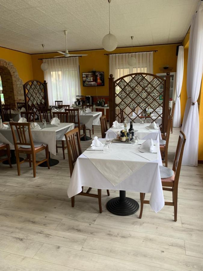 Albergo Al Lago Анфо Экстерьер фото